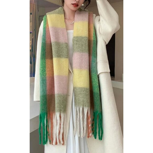 Women's Green Pink Winter Warm Long Shawl Cold Weather Thick Blanket Scarf - Picture 4 of 4